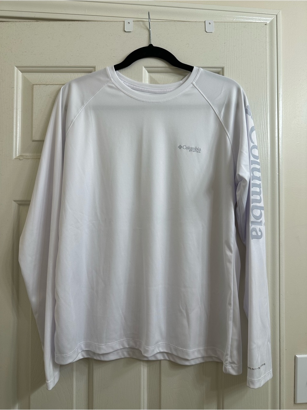 Columbia White Performance Short-Sleeve Tee